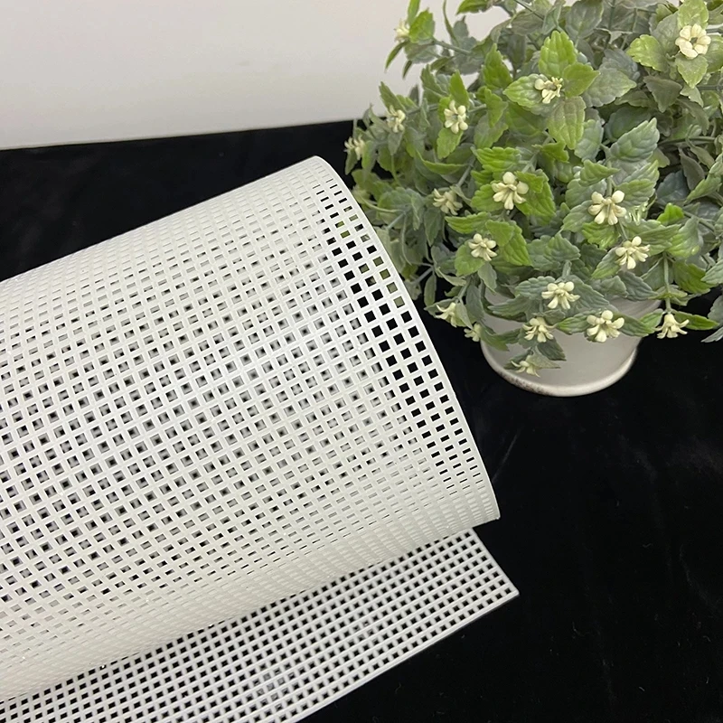 Plastic Mesh Cloth Bag Rug Thread Hook Craft Supplies DIY Handcraft Latch Hook Accessory Hook Crafts Durable Grid About 33*50CM