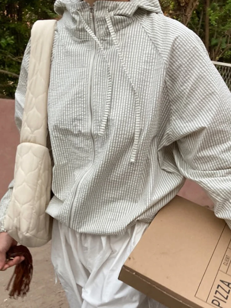 Dames Zonwering Jaet Loose Fit Gestreept Dstring Rits Open Vest Top Koreaanse Sle 2024 Nieuwe collectie