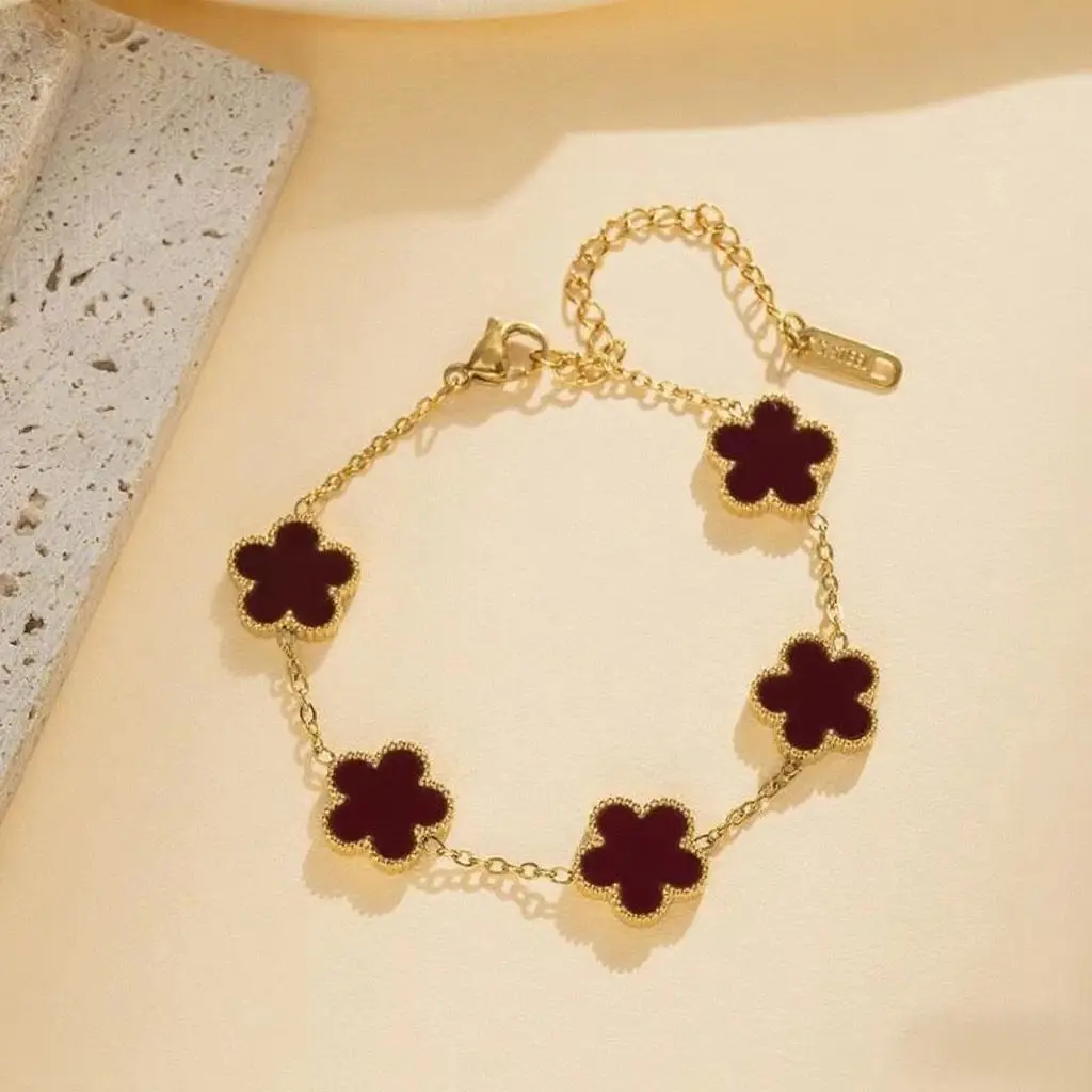 

Горячая распродажа: браслет с клевером для женщин, браслет с подвеской в виде пятилистного клевера, водонепроницаемый, из нержавеющей стали, ювелирное украшение на удачу, брендовая бижутерия для вечеринок.