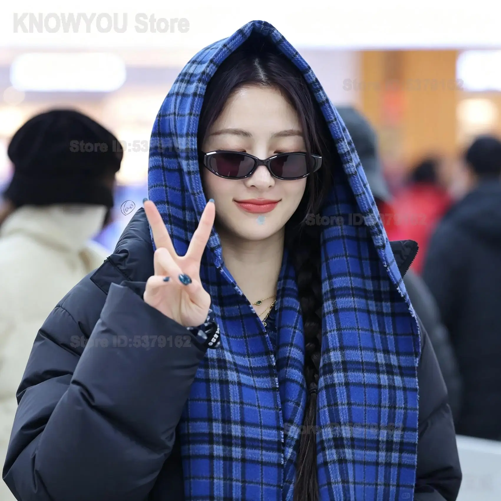Women Blue Plaid Large Scarf Winter Warm Soft Shawl Korean Style Versatile Wrap Cozy Neck Scarf for Daily Outdoor Casual Wear