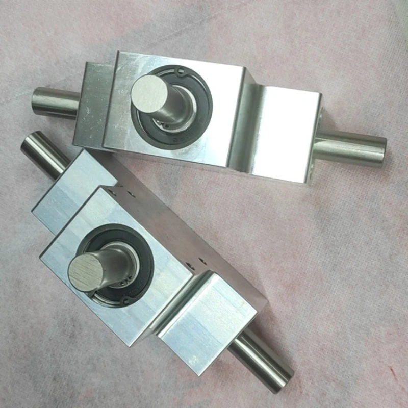 Small Speed Ratio 1:1 Single/Dual Output Shaft Diameter 15mm 90 Degree Commutator Corner Spiral Bevel Gear Box