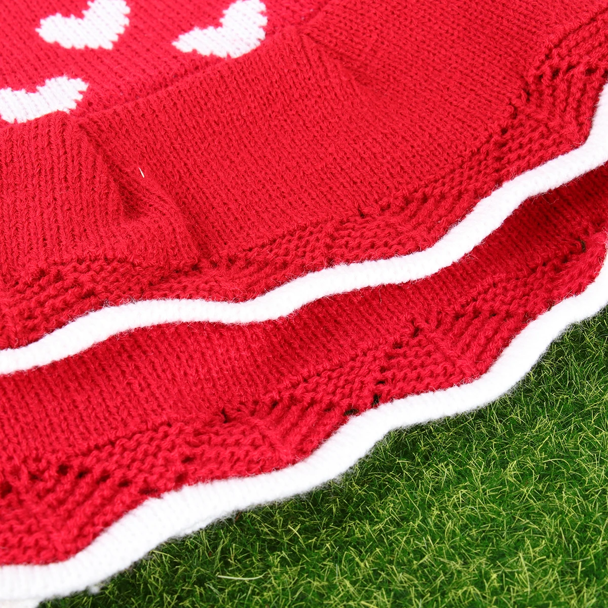 

Love Dog Clothes Exquisite Design Dogs Clothing Keep Warm Pet Supplies for Medium Sized Dresses Christmas