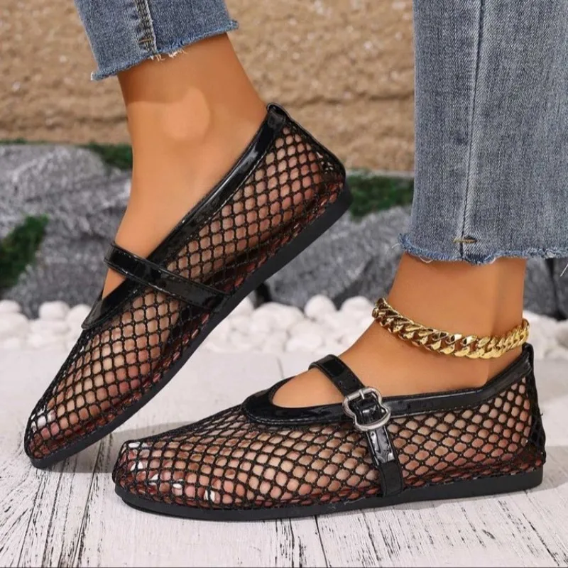 Summer Women Breathable Sandals Mesh Sandals 2025 New Version Elegant Comfortable Hollow-Out Flat Slip-On Shoes for Women