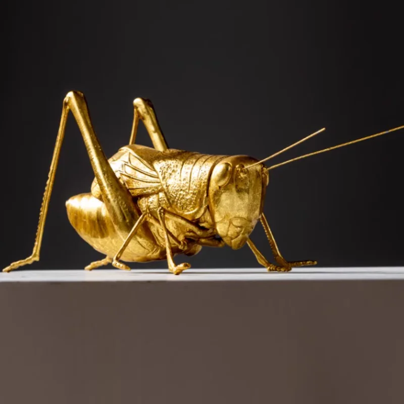Golden Insect Ornaments, Bees, Crickets, Mantis Simulation Small Animal Sculptures, Resin Crafts, Living Room Decorations