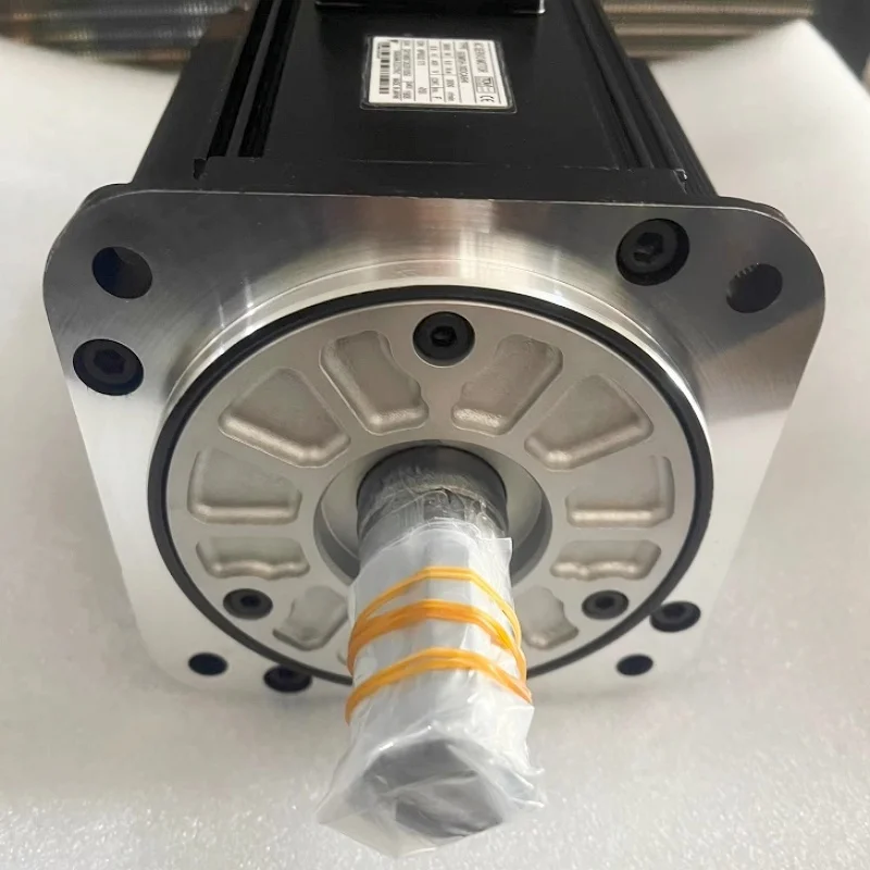 

НОВЫЙ СЕРВОМОТОР ПЕРЕМЕННОГО ТОКА SGMSH-40DCA21