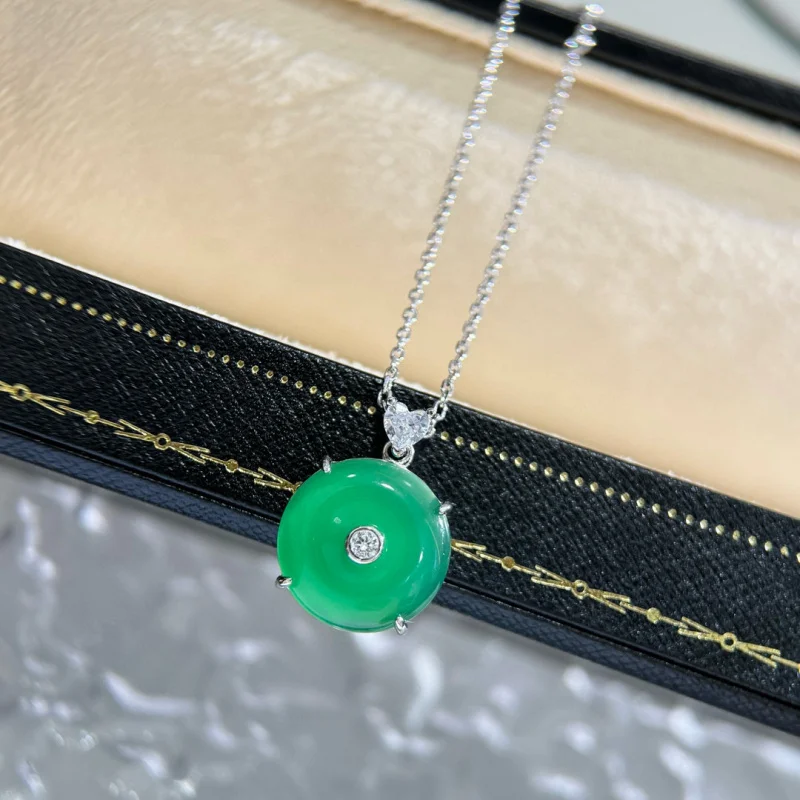 S925Sterling Silver Green Chalcedony Peace Buckle Necklace Women's Light Luxury High-Grade Bingyang Emerald New Chinese Style Tr