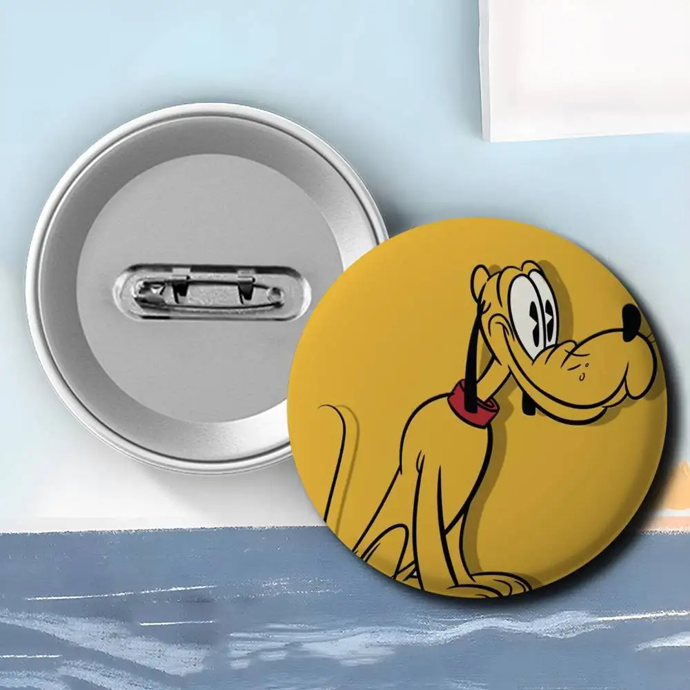 بلوتو لطيف الكلب الكرتون شارات مستديرة رائعة شارة دبابيس دبابيس الإبداعية للملابس قبعة ظهره هدية الملحقات #6