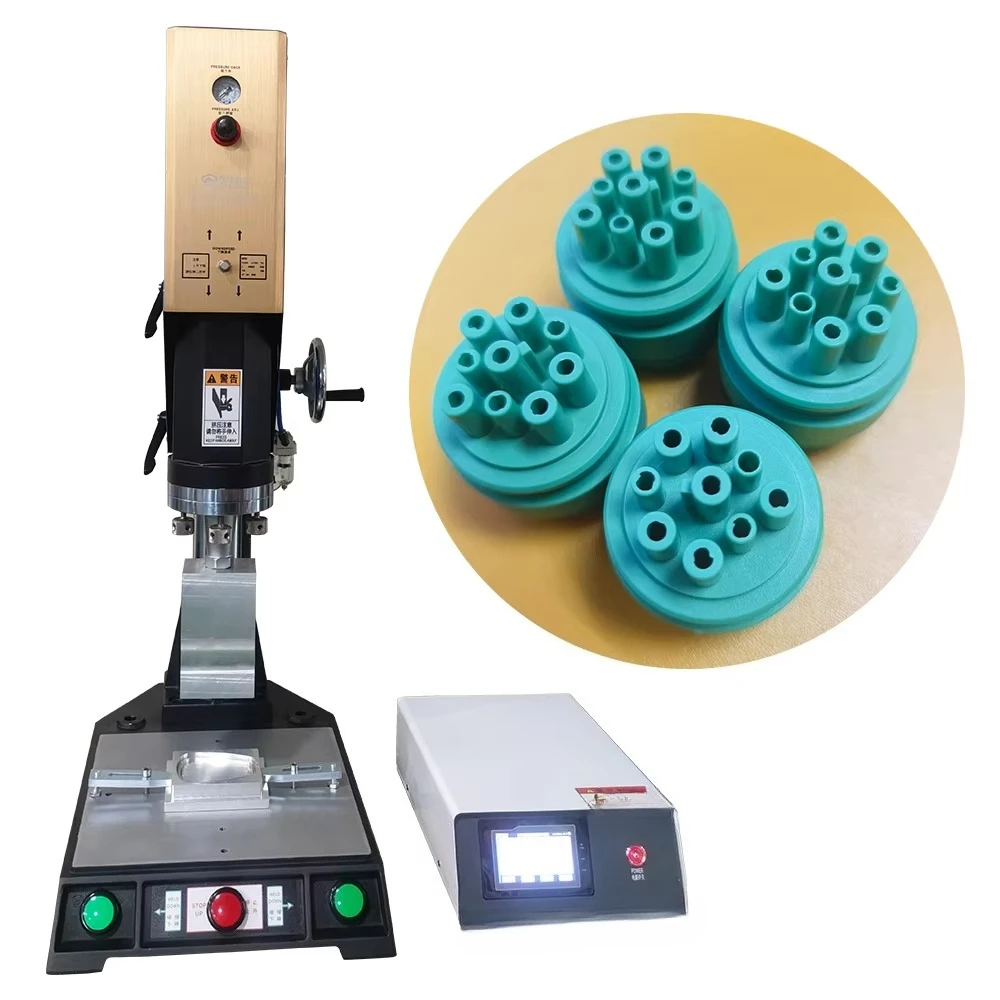 Saldatrice di plastica ad ultrasuoni con tracciamento automatico 15K2600W per materiale in nylon con connettore automobilistico