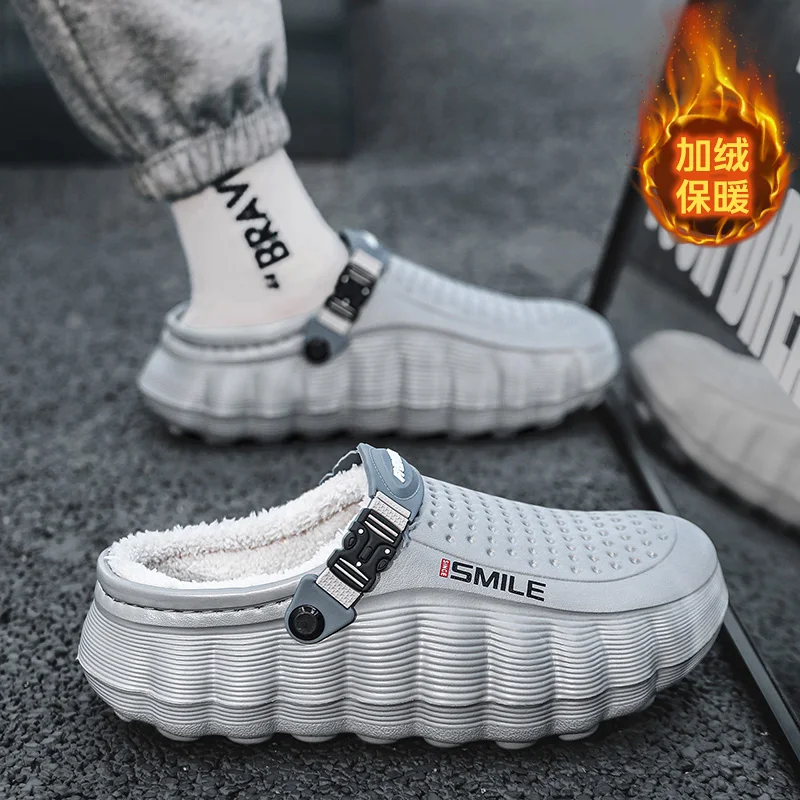 2026 new comfortable and fashionable popular winter cotton slippers for men, anti slip and warm cotton shoes for external wear