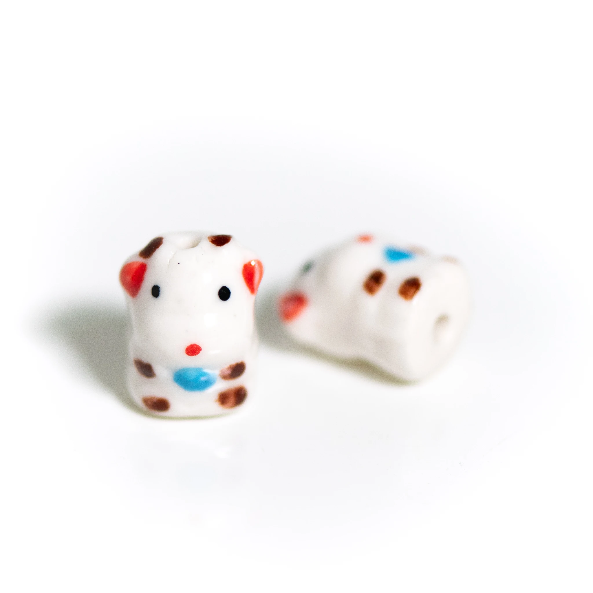 Handmade Ceramic Cow Beads 15-18mm with 2.5-3mm Hole, Hand-Painted Cartoon Animal Beads for DIY Jewelry, High-Temperature Fired,
