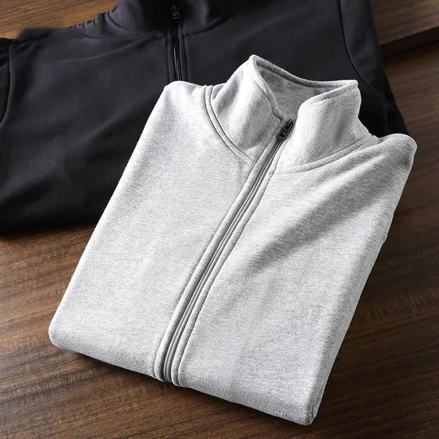 

Новая мужская толстовка на флисовой подкладке 2025 года: повседневная, с длинным рукавом, теплая верхняя одежда свободного кроя для осени и зимы, модная и удобная куртка