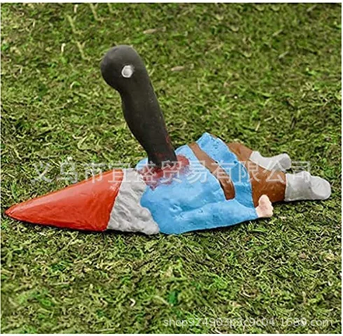 Gory Christmas Resin Sculpture - Bloody Santa Claus Decor | Halloween Party Gag Gift | Black Humor