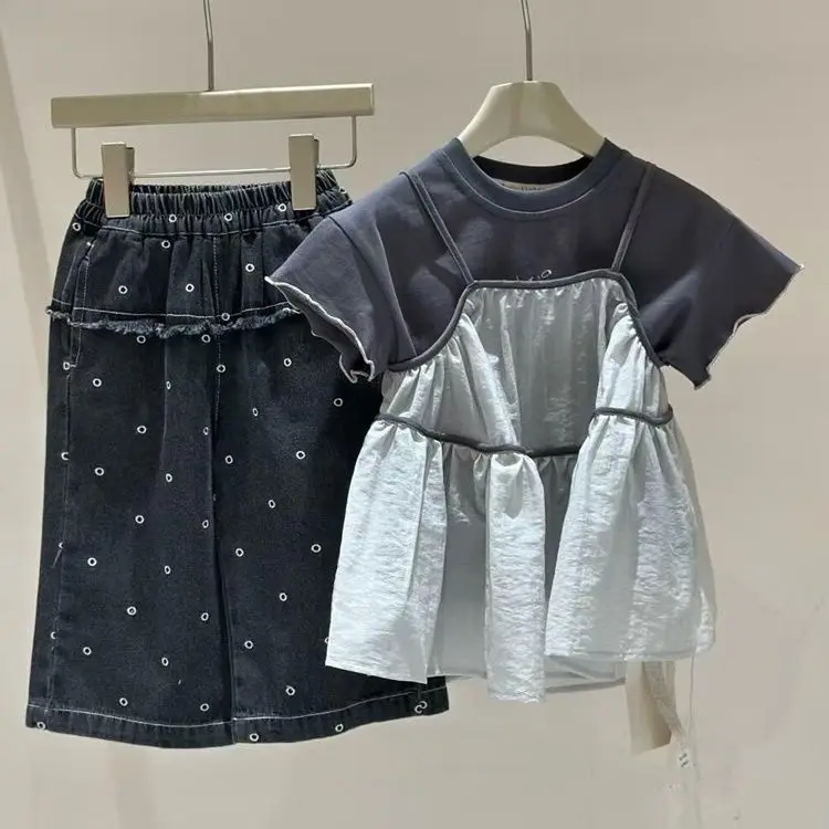 Girls\' summer outfit set 2025 new style short sleeved camisole skirt jeans three piece set for children
