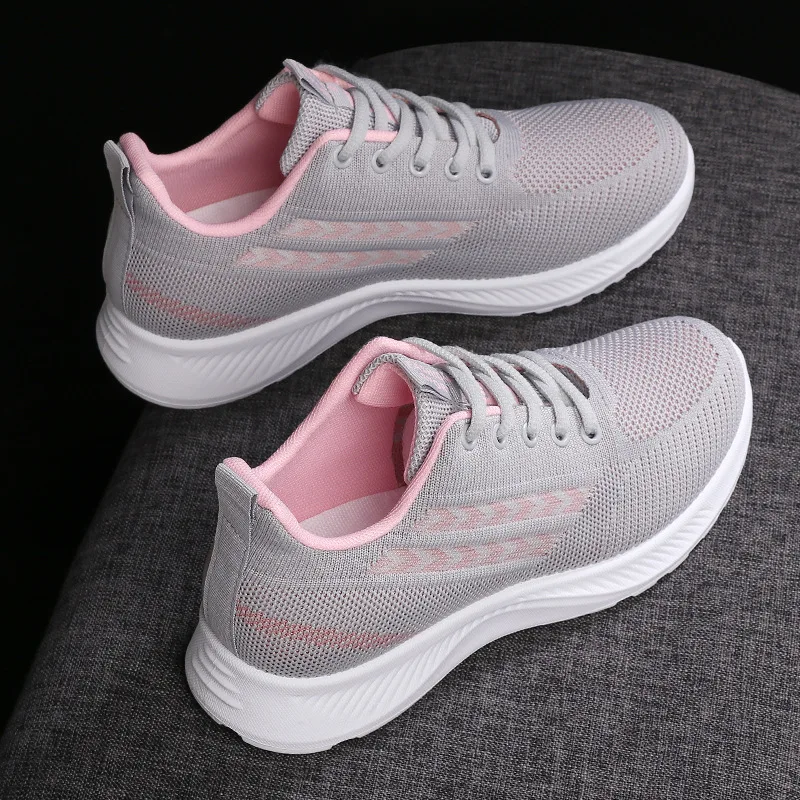 New sports shoes women's soft sole casual shoes spring and autumn single shoes mother shoes travel shoes image 3