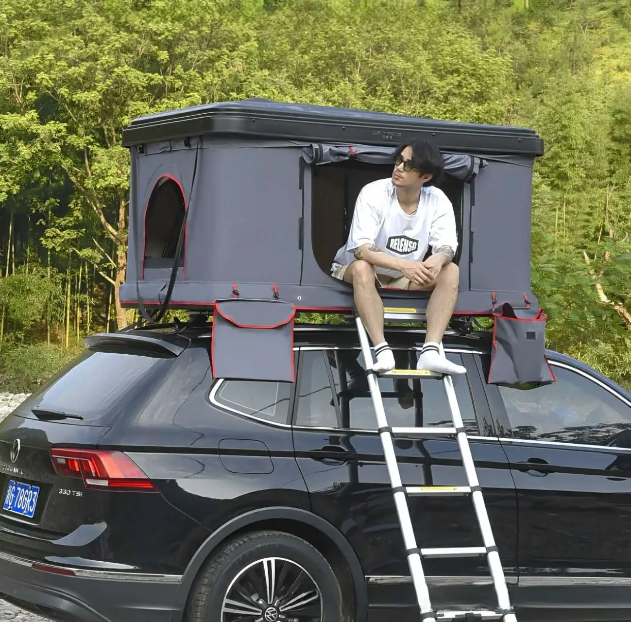 

Fully automatic rooftop tent SUV off-road vehicle folding rooftop tent large capacity stable tent