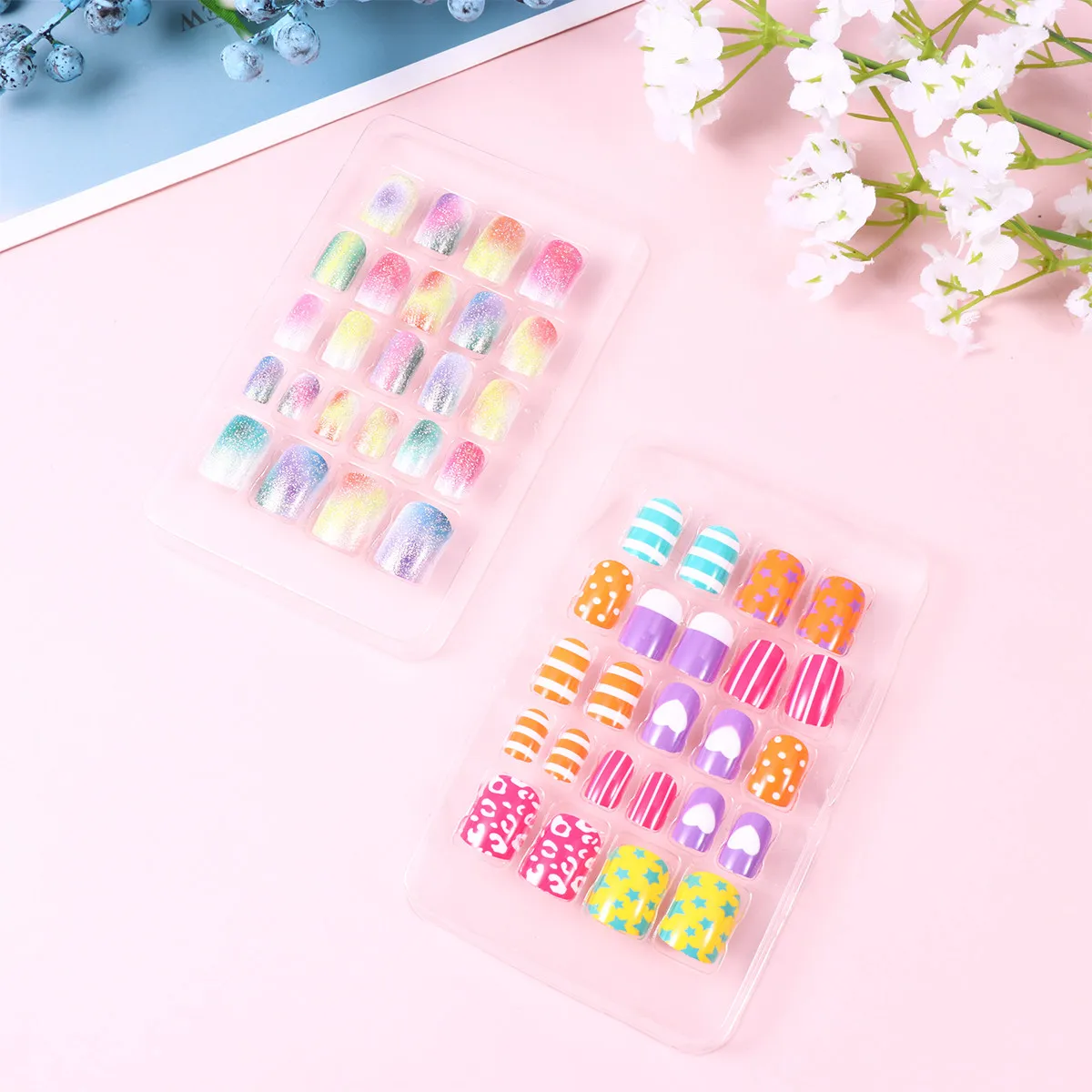 

4 Boxes Artificial Nail for Girl Kids DIY Fake Decor Removable Manicure Party Christmas Holiday Event Nail Art