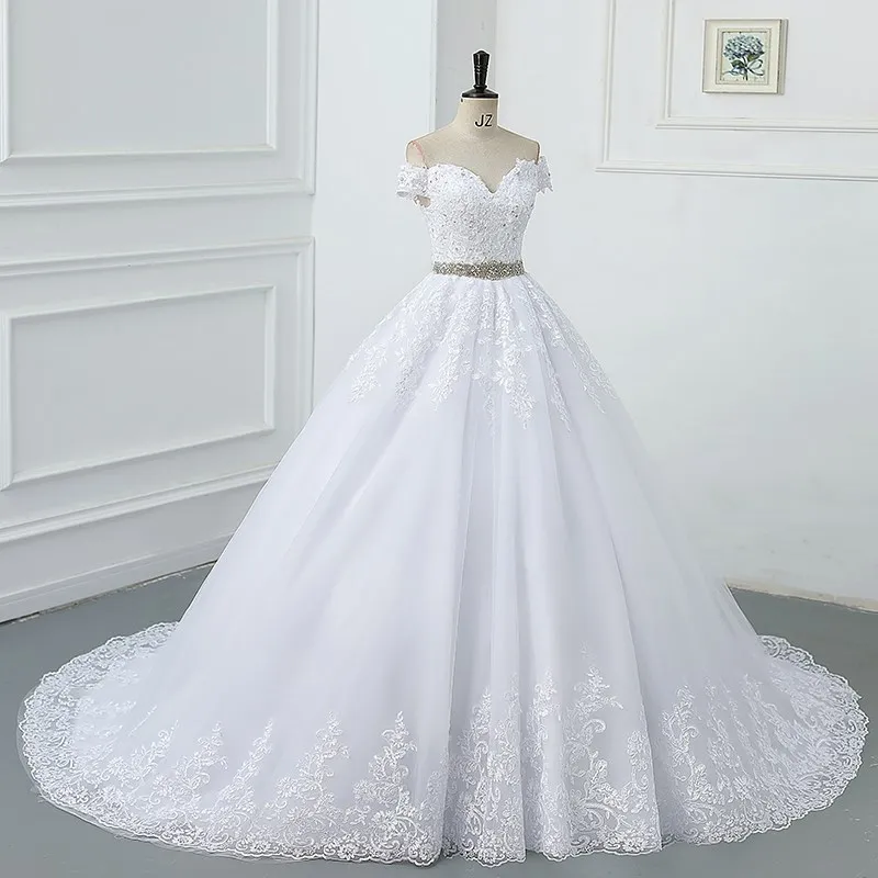 Maria Novia-vestido de novia modesto con hombros descubiertos, escote en forma de corazón blanco con cinturón de diamantes, vestido de baile de encaje, vestidos de novia de talla grande personalizados