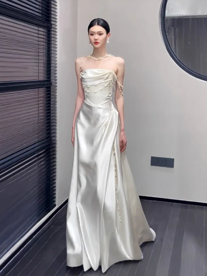 

Ele Satin Wedding Dr with Train for Engagement White High-End Small- Bridal Gown Pearl Embellied Floor-Length