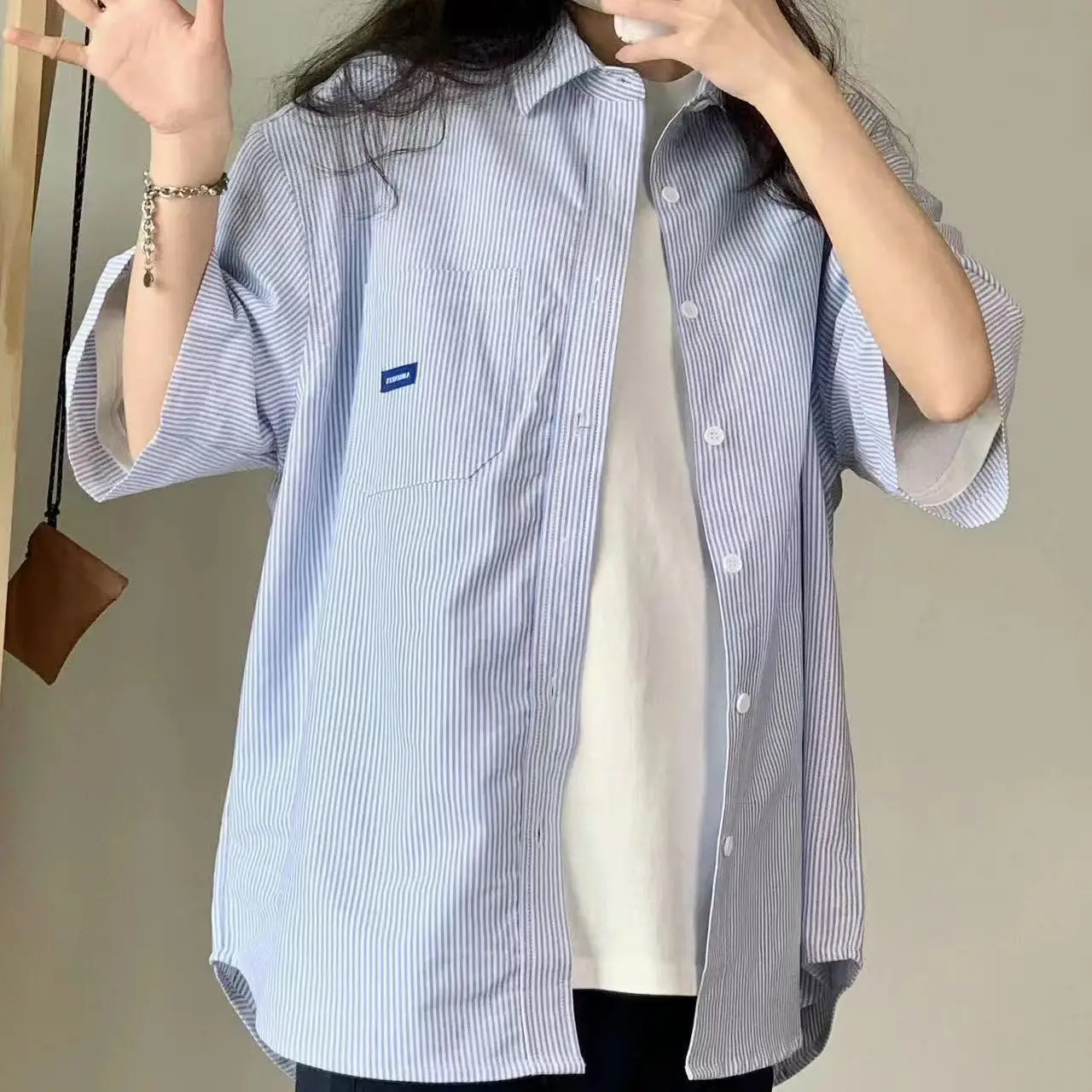 Camisa de manga corta a rayas azules y blancas para mujer, cárdigan informal holgado de longitud media para ir al trabajo, Tops, ropa de moda para mujer