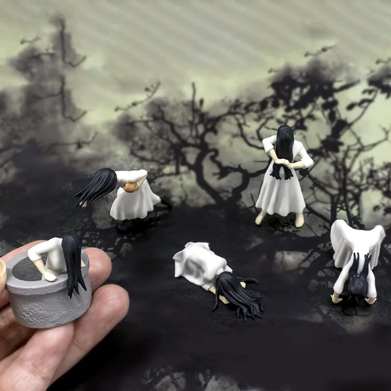 TAKARA TOMY 5Pcs/Set 5.5cm Horror Movies The Ring Gashapon Sadako Action Figure Toys Funny Car Room Decoration Gifts for Kids