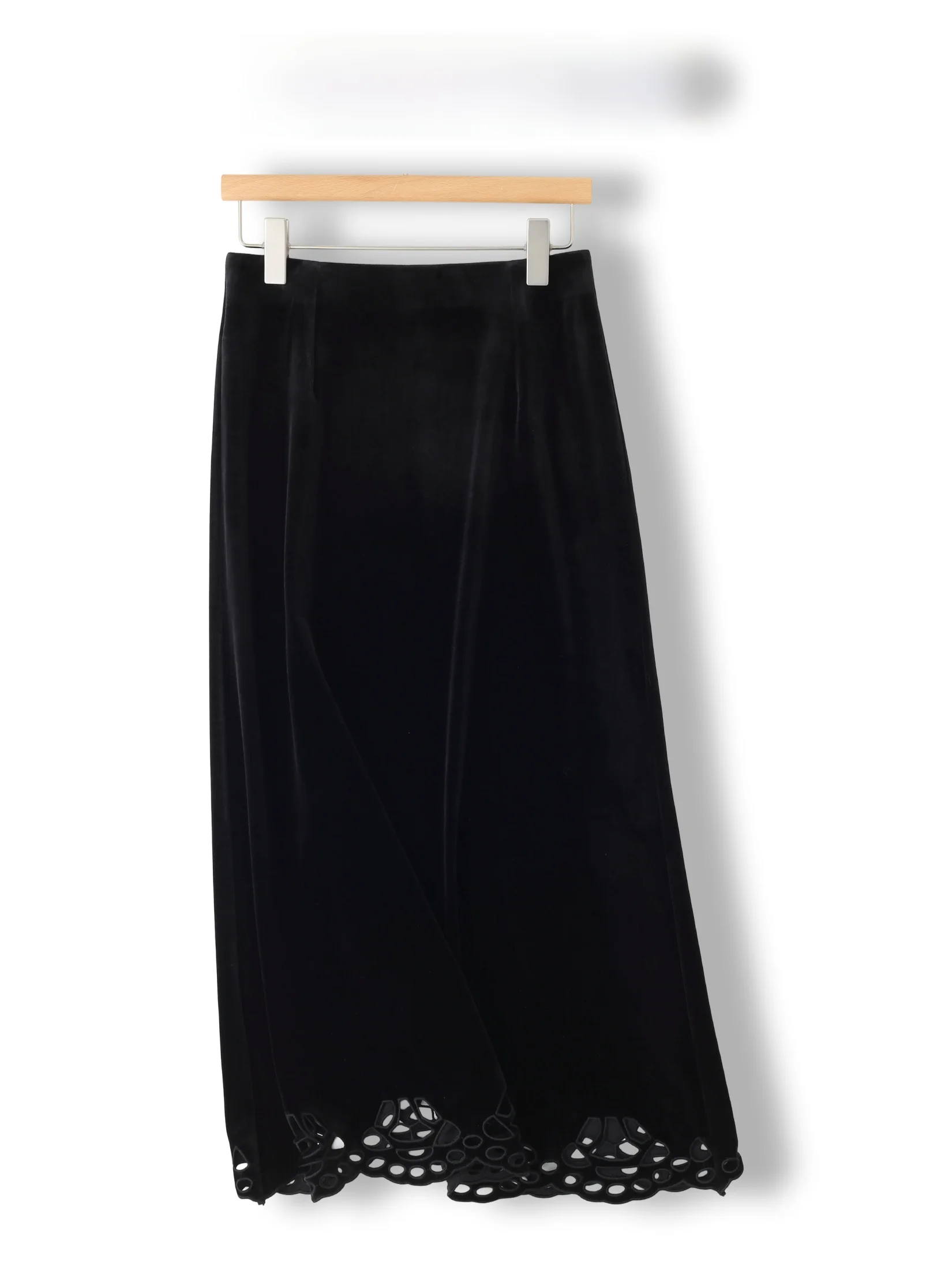 Elegant Embroidered Fish Tail Half Skirt Vintage Style mid Length Beautiful Lady Fashion City Commute Velvet Fabric Skirt