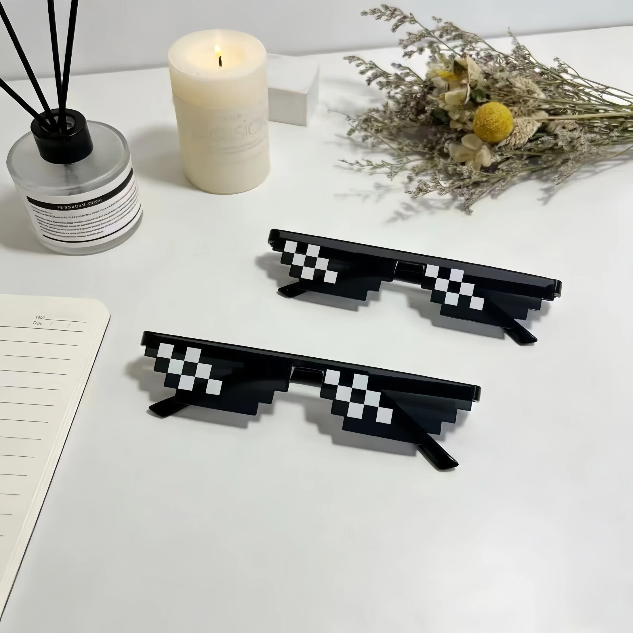 Funny Mosaic Glasses, Photo Props, Quirky Party Glasses, Two-Dimensional Pixel Sunglasses, Photo Shoot Performance Two-Dimensional Sunglasses