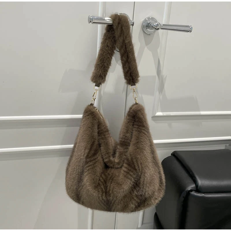 Weiche Kunstfell-Umhängetasche, Flauschige Plüsch-Handtasche für Damen, Warme Wintertasche für den Alltag, Große Kapazität, Leichtgewicht – Detail 8