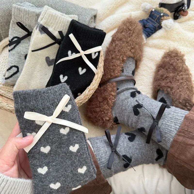 

5 Pairs Winter New Thick Heart-shaped Polka Dot Bow Warm and Cold Resistant Woolen Socks Sweet and Cute Women's Mid Tube Socks