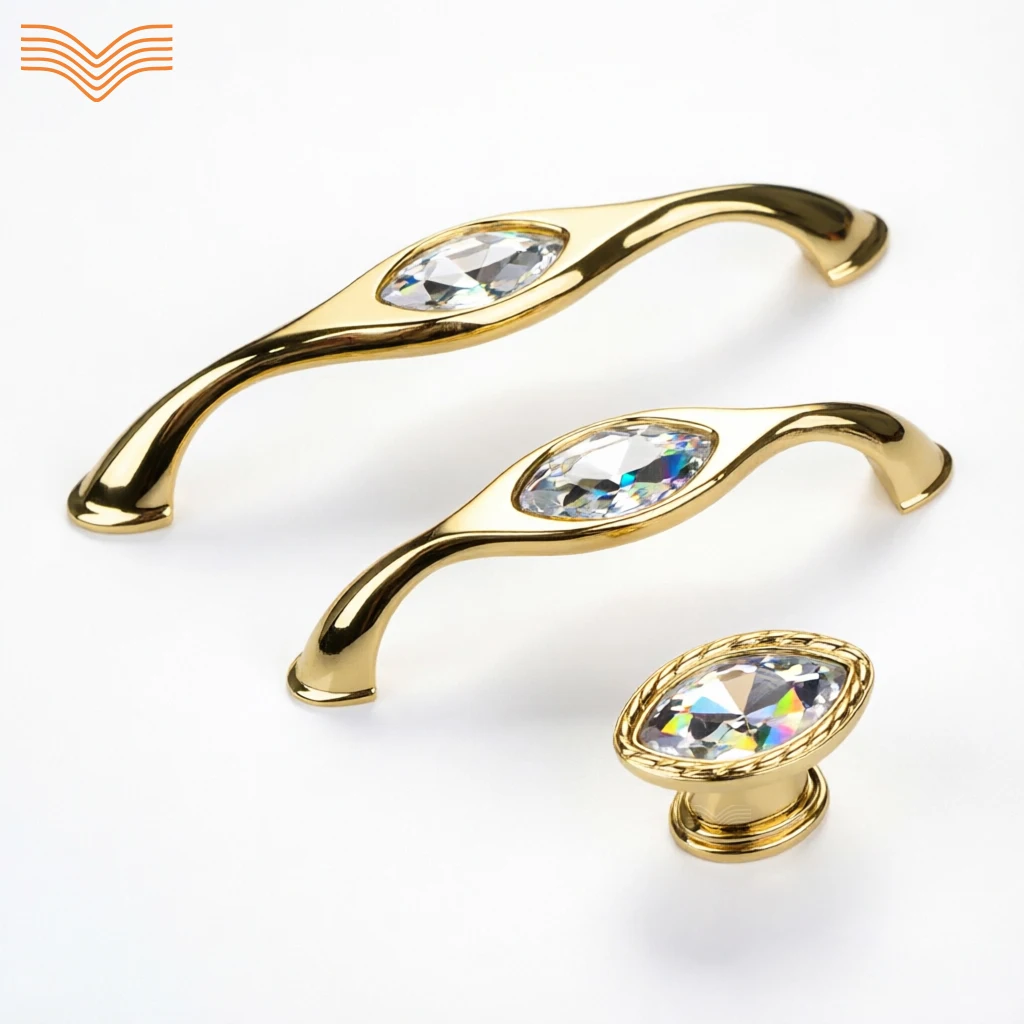 French Golden Crystal Rhinestone Inlaid Wardrobe Pulls Modern Minimalist Single Hole Knobs for Cabinet Wine Drawer Furniture