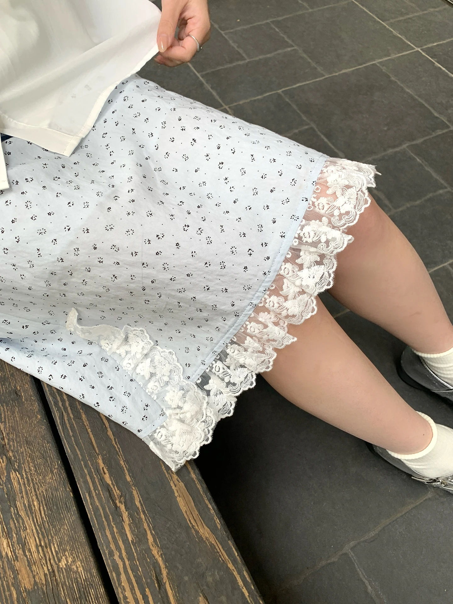 

Корейская женская юбка-полусолнце с цветочным принтом, кружевной отделкой, А-силуэтом, облегающая, светло-голубая, из хлопка, с высокой талией на резинке