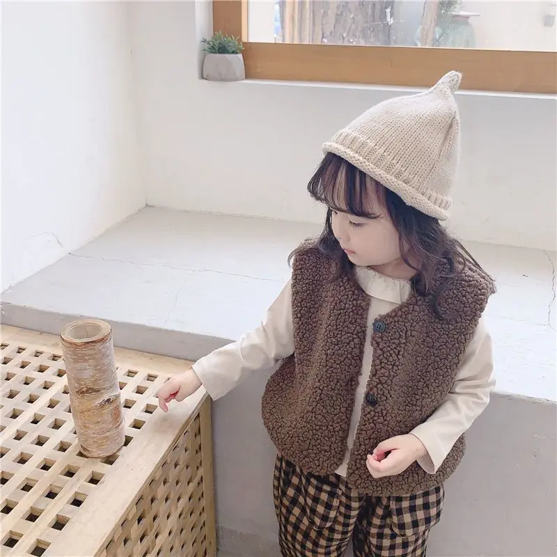 Middle aged and older children Boys and girls Lamb fleece vest Baby vest Fleece thickened outerwear Small vest warm