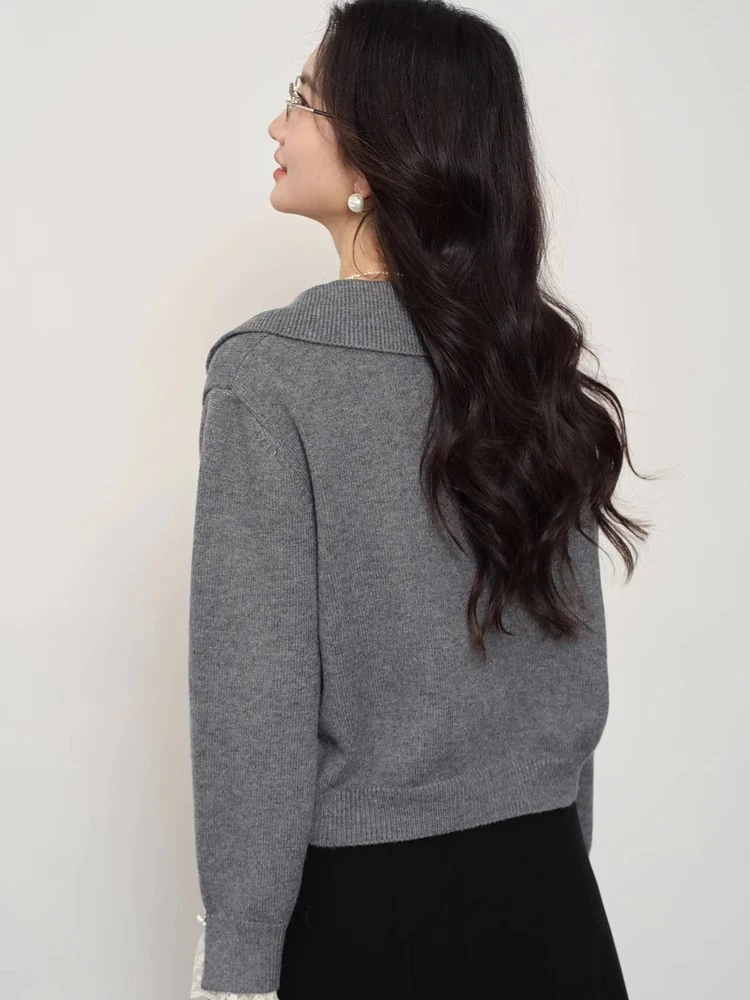 ALXNAN سترات رمادية من الدانتيل المرقعة بياقة مائلة وأزرار فضفاضة تناسب البلوفرات القصيرة بحاشية مرنة ملابس نسائية رومانسية L57319