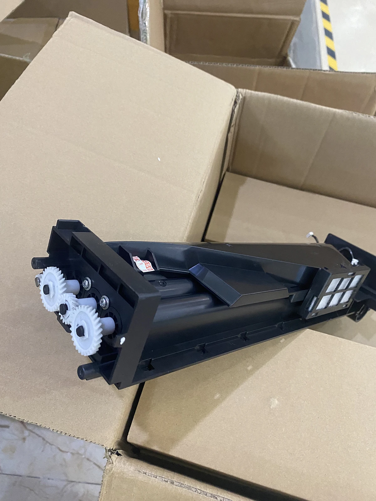 

90% оригинальный блок разработчика DV411 для Konica Minolta Bh223 Bh363 Bh283 Bh423 Блок обработки изображений Не содержит разработчик