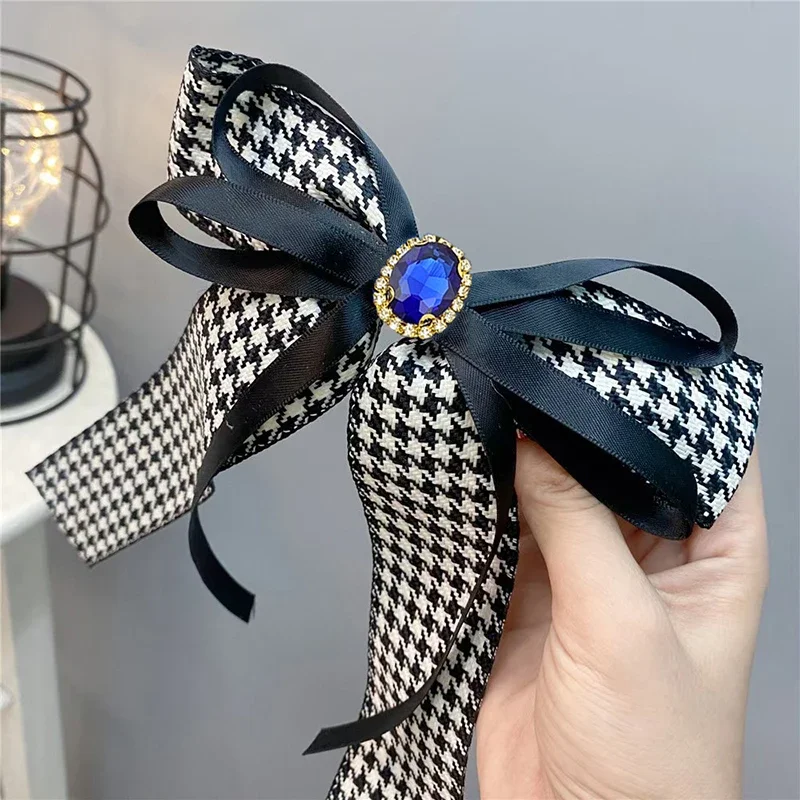 

Women's Bow-tie Houndstooth Rhinestone Pins Handmade Jewelry Fashion Korean Suit Accessories College Style Shirt Collar Flowers