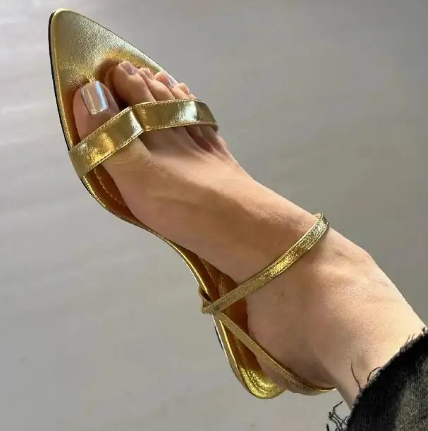 Gold Sliver Leather Pointed Open Toe Clip Toe Low Heels Summer Sandals Women Vintage Kitten Heel Lace Up Leisure Beach Shoes