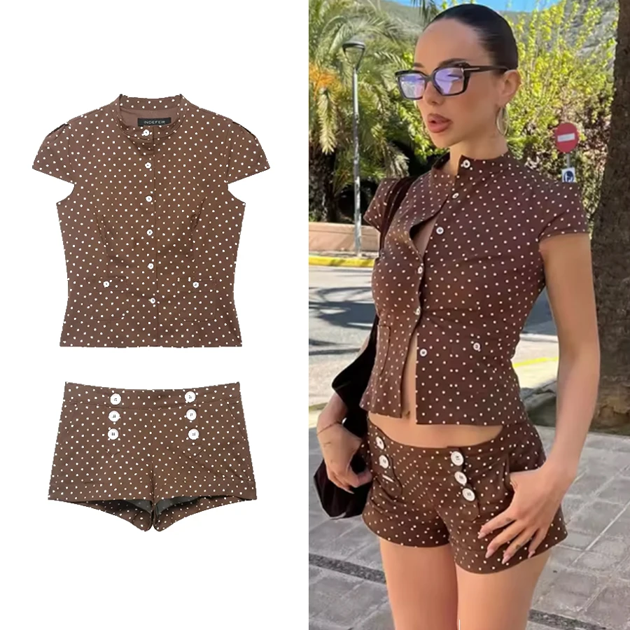 Conjunto de pantalones cortos de verano con lunares para mujer, Top versátil marrón de un solo botón + pantalones cortos informales de cintura media, traje de señora