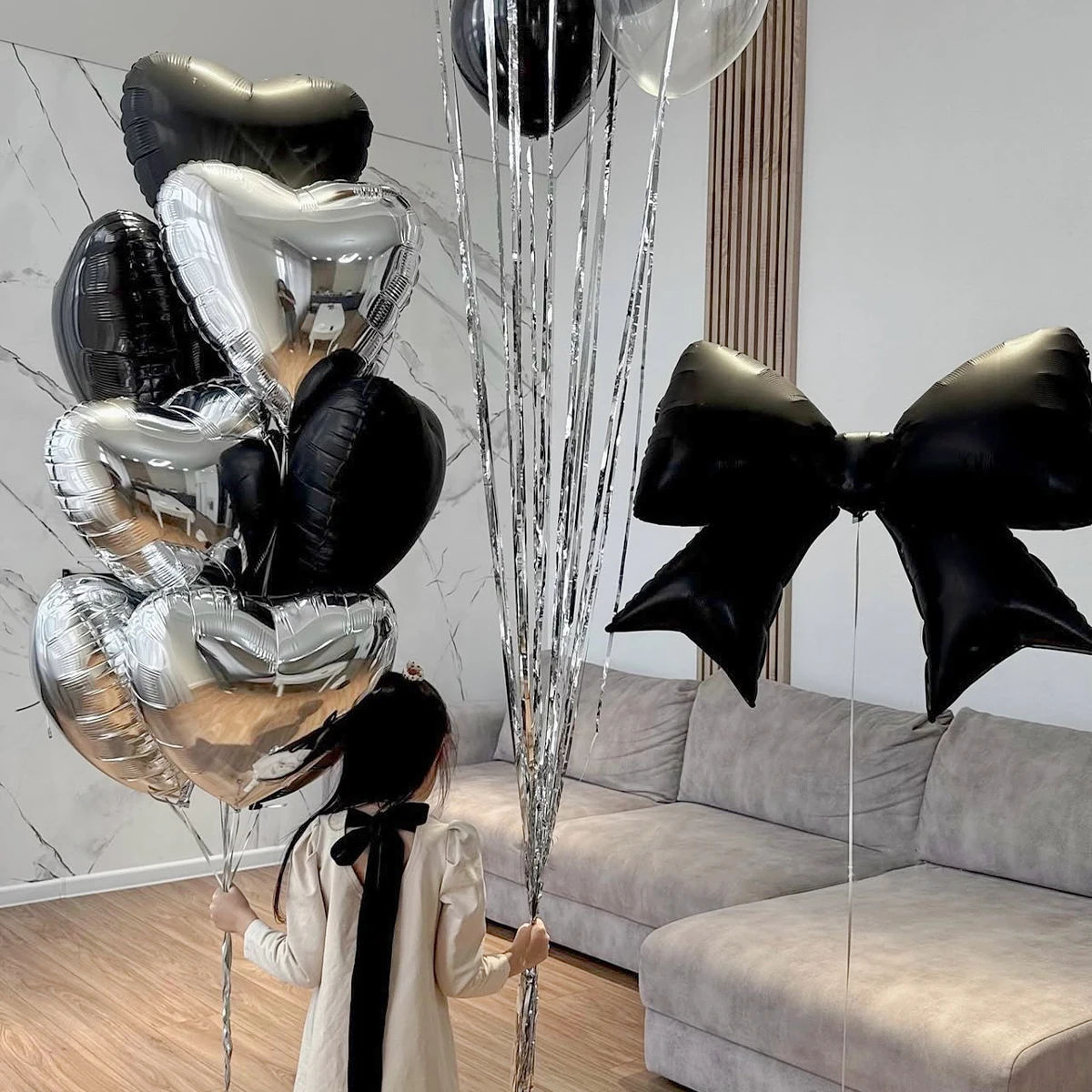 This 7-Piece Black …