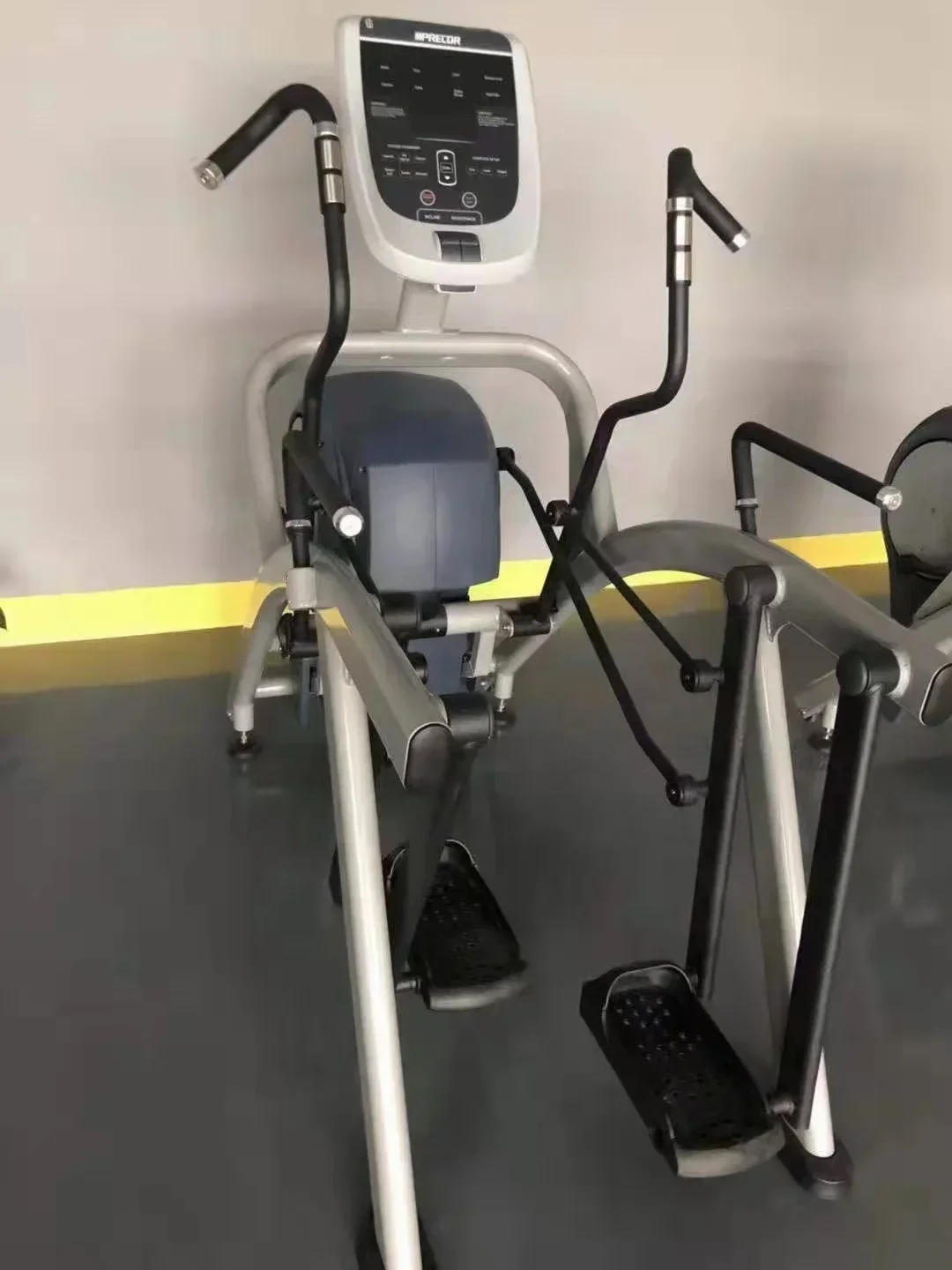 

Factory New Design Adjustable Commercial Gym Equipment ARC Trainer Cardio Equipment Elliptical Machine