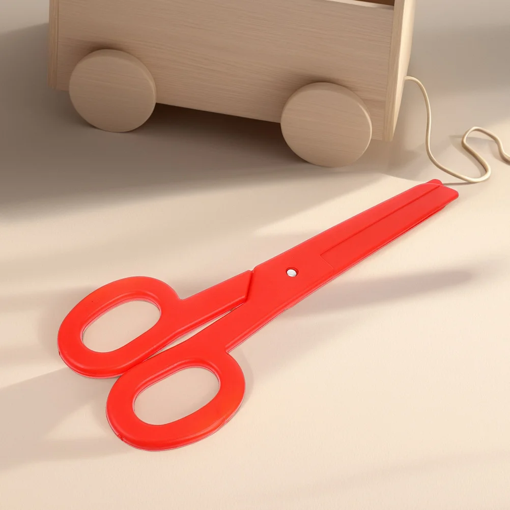 

2Pcs Huge Clown Scissors Prop Realistic Design Plastic Shears for Stage Performance Cosplay Funny Joke Gag Accessory Big Scissor