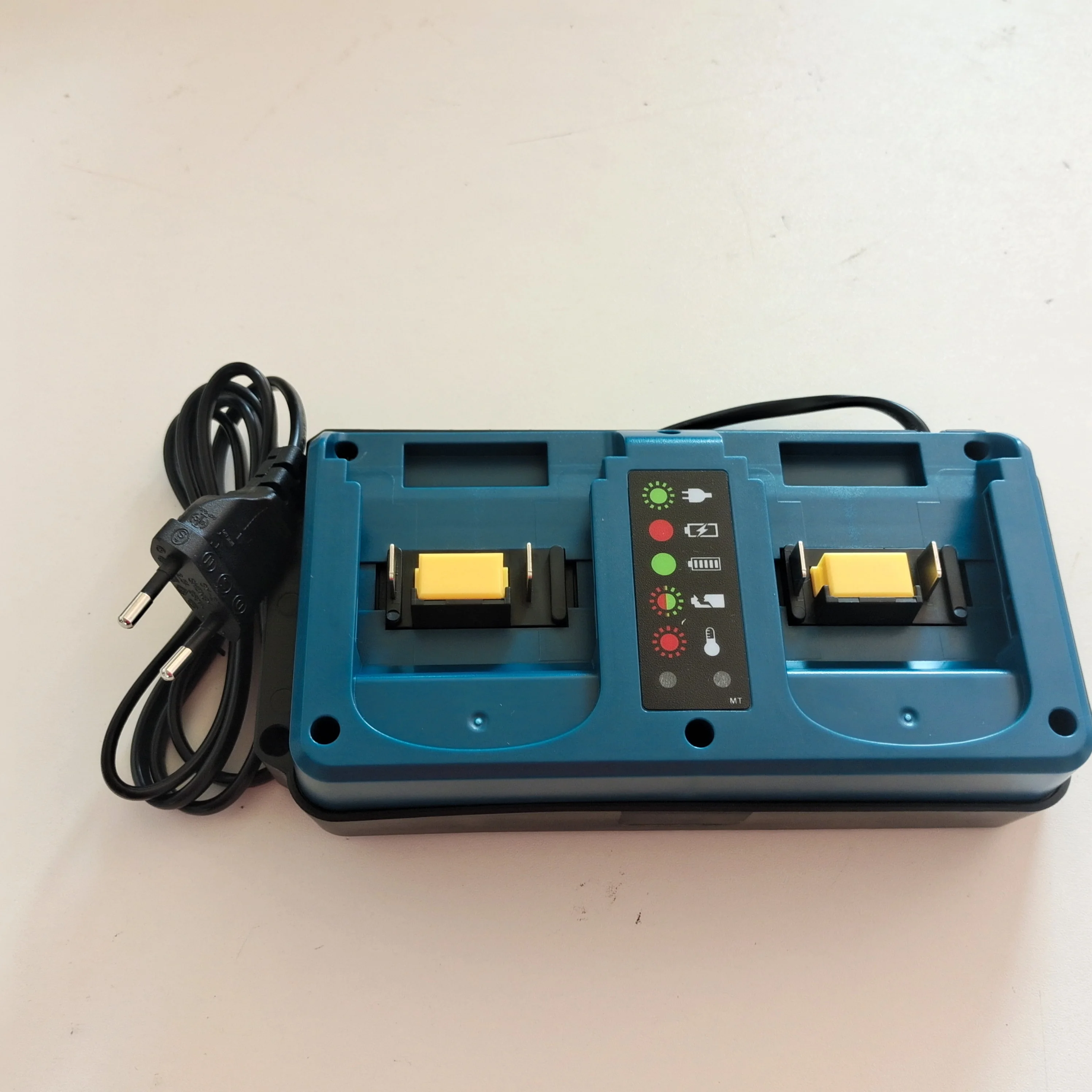 

Li-ion Battery Dual Port Charger For Makita 14.4V 18V Bl1815 BL1830 Bl1840 BL1860B BL1850B BL1430 DC18RC compatible with Makita