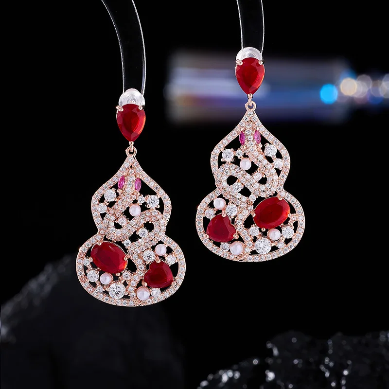 Chinese Style Hollow Out Snake Pattern Gourd Dangle Earrings For Women 925 Sterling Silver Needle Emerald Rhinestone Vintage Lon