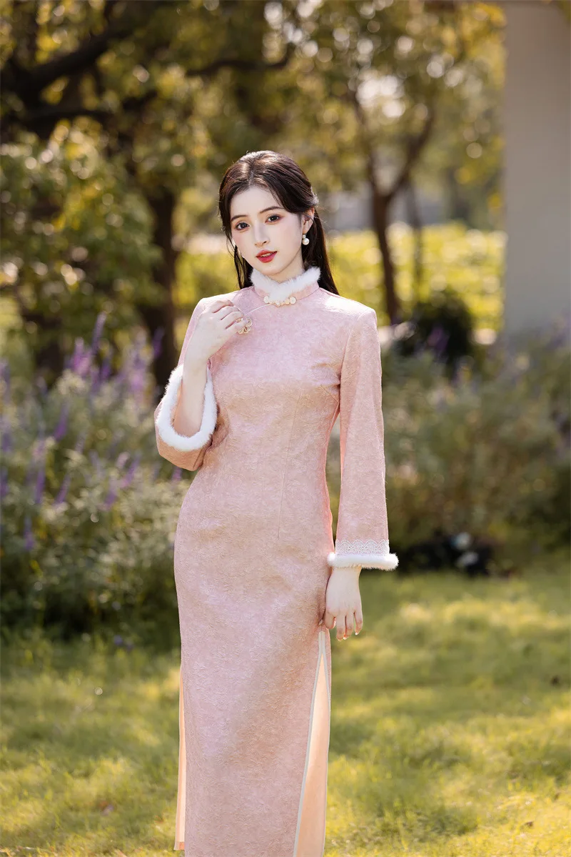 2025 الشتاء النمط الصيني الجديد الجاكار سميكة مقلوب كم الدانتيل طويل القرن كم تشيباو