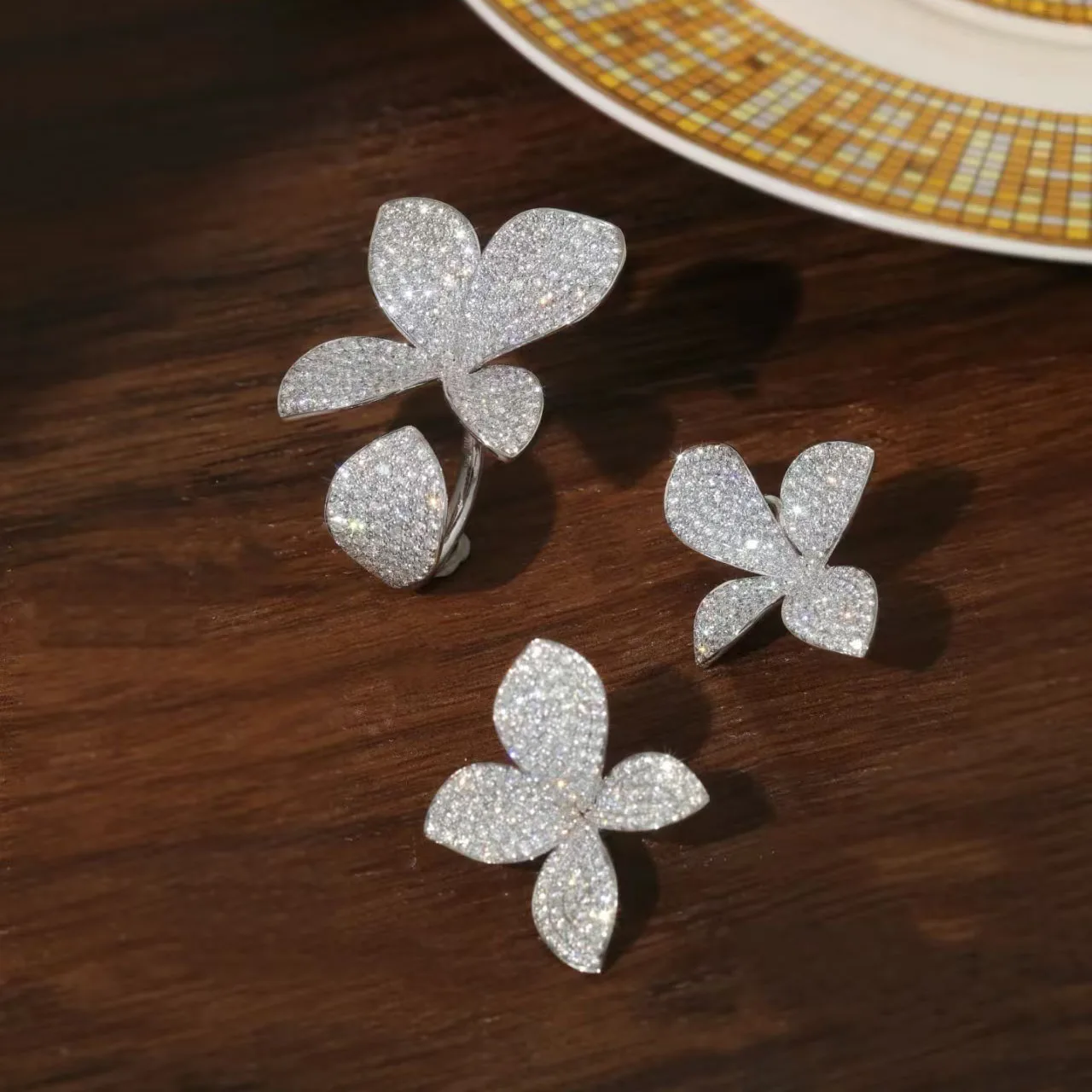 Роскошный микро-набор, серьги с листьями циркона, цветы, кольца, красивый комплект украшений в Дубае для дам ужин