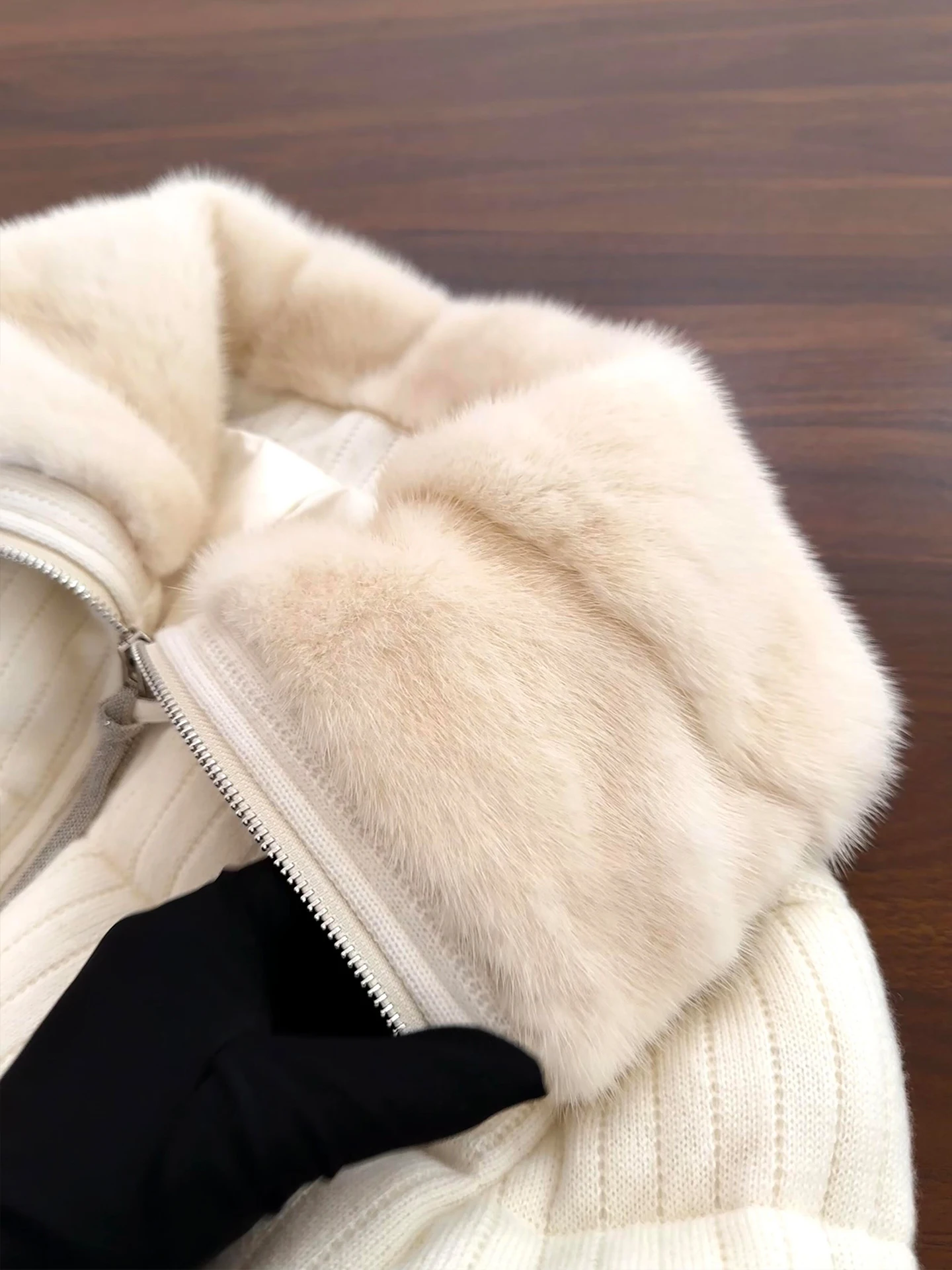 Moda inverno curto high-end cashmere malha para baixo jaqueta novo engrossar cor sólida zíper lapela topo diário deslocamento duplo pocke