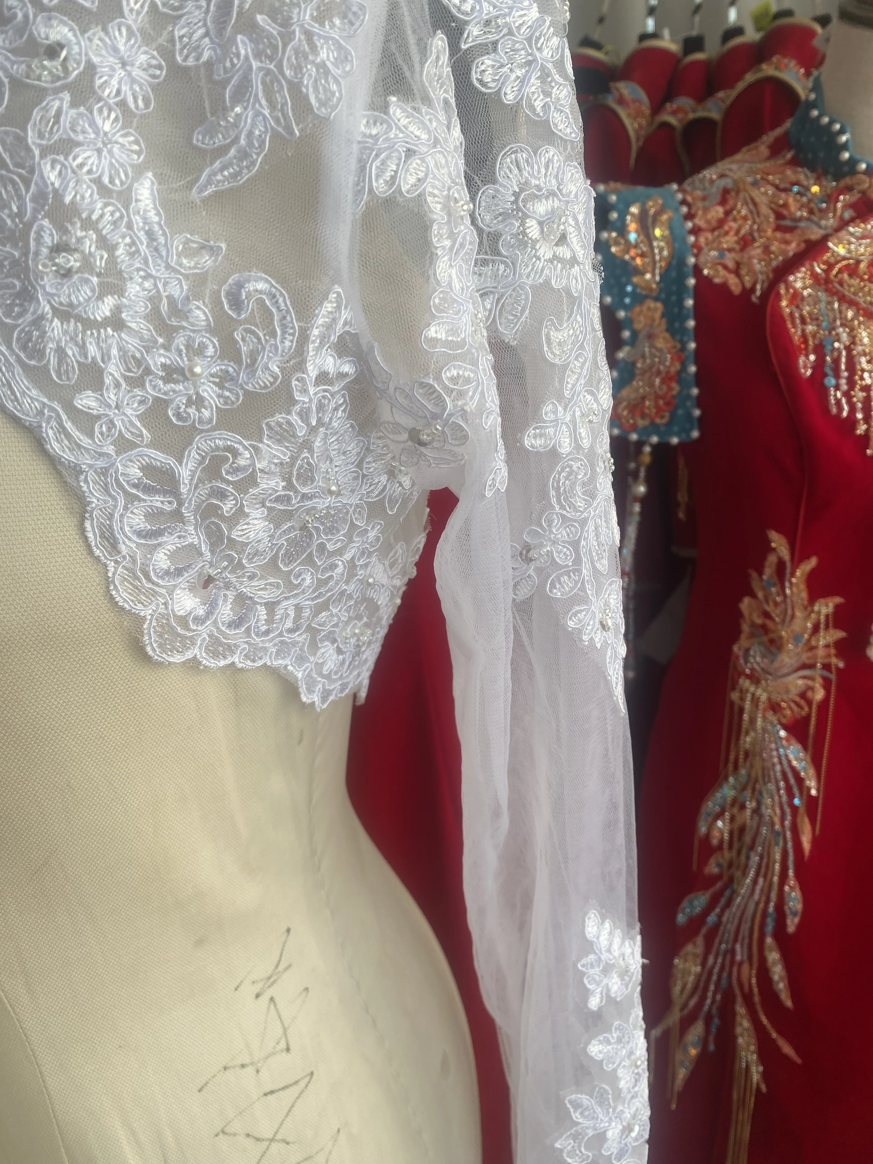 Bolero de renda personalizado para mulheres, jaqueta de noiva de manga comprida, trevo para casamento, frete grátis, WJ935