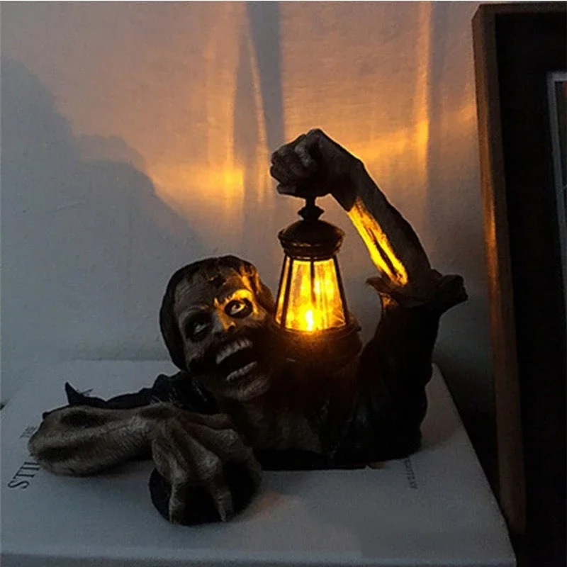 1pc Halloween Zombie Crawling Horror Decor Scary Zombie Holding Lantern Outdoor Figurine Led Lights Ornaments Garden Decoration