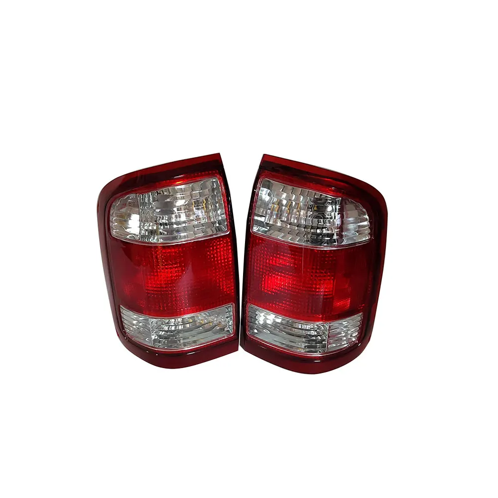 A Pair Car Rear Brake Light Turn Signal  26550-2W625 26555-2W625 For Nissan PATHFINDER Terrano Regulus Tr50 R50 1996 to 2004