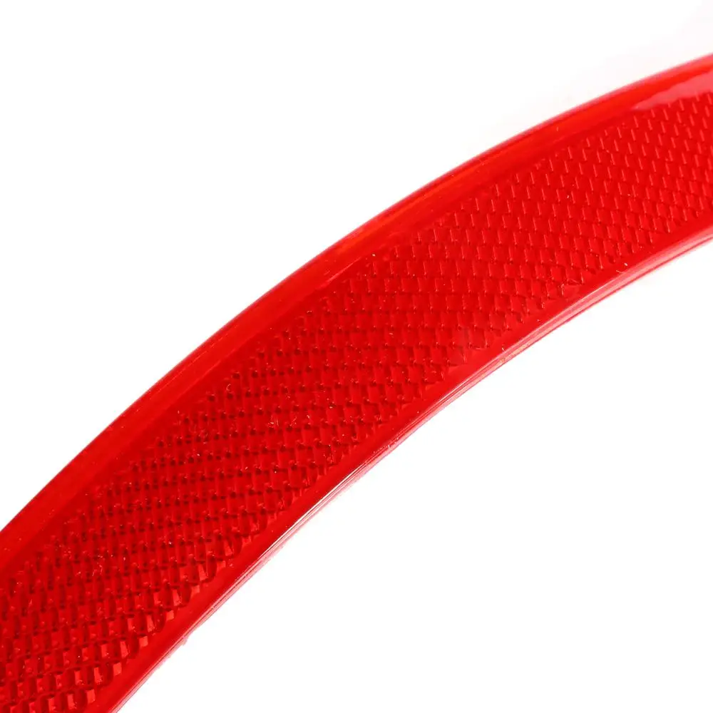 2K5945105D 2K5945106D Rear Bumper Reflector for Volkswagen Caddy 2015-2019 ABS Back Rear Reflector Signal Light (no bulb)