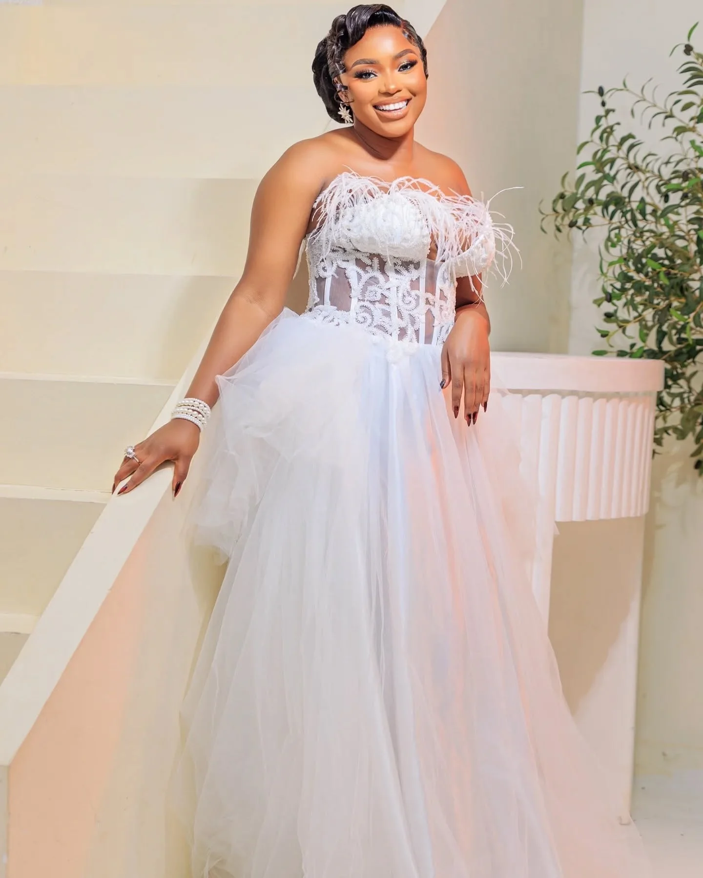 White Feather Bribe Robe Maxi Bathrobe Customized Bathrobe Bridal Shower Gowns Tulle Lace Pajamas Dress Engagement Photo Shoot