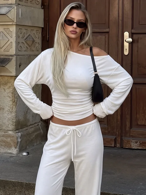 Women's White Long Sleeve T-shirt Korean style Vintage Fashion Harajuku Off Shoulder T-Shirt Y2K Gyaru Tee Top for Women Autumn